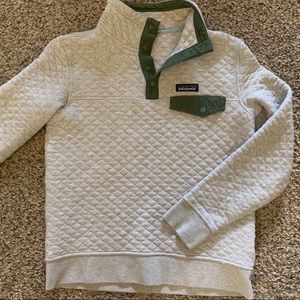 Super cozy Patagonia quilted pullover sweater
